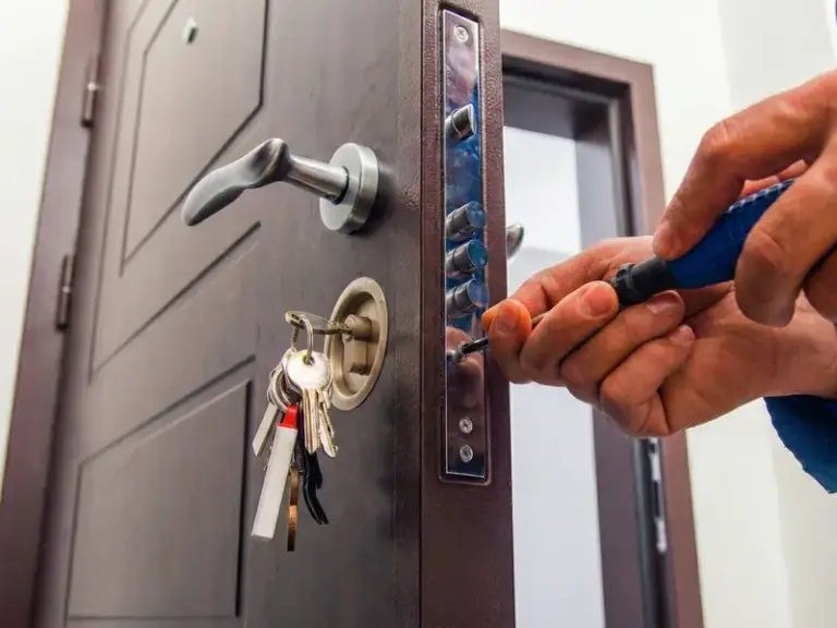Porta blindada em Presidente Prudente – instalação e manutenção